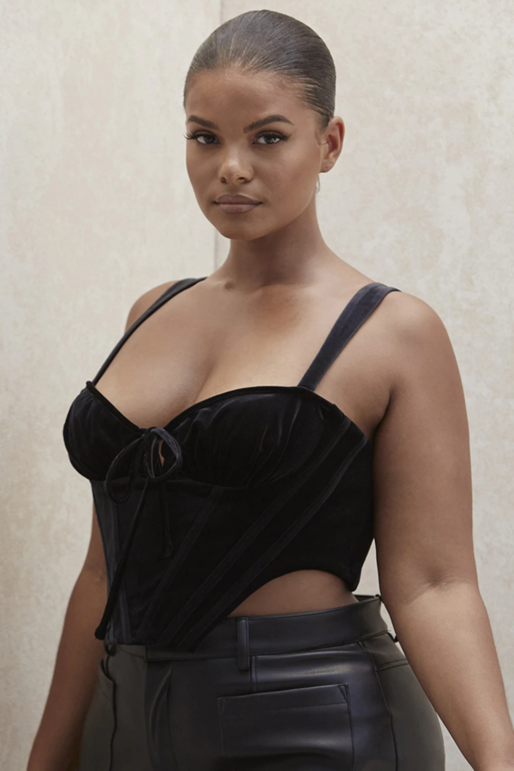 Black Velvet Cupped Corset Top – Bild 11