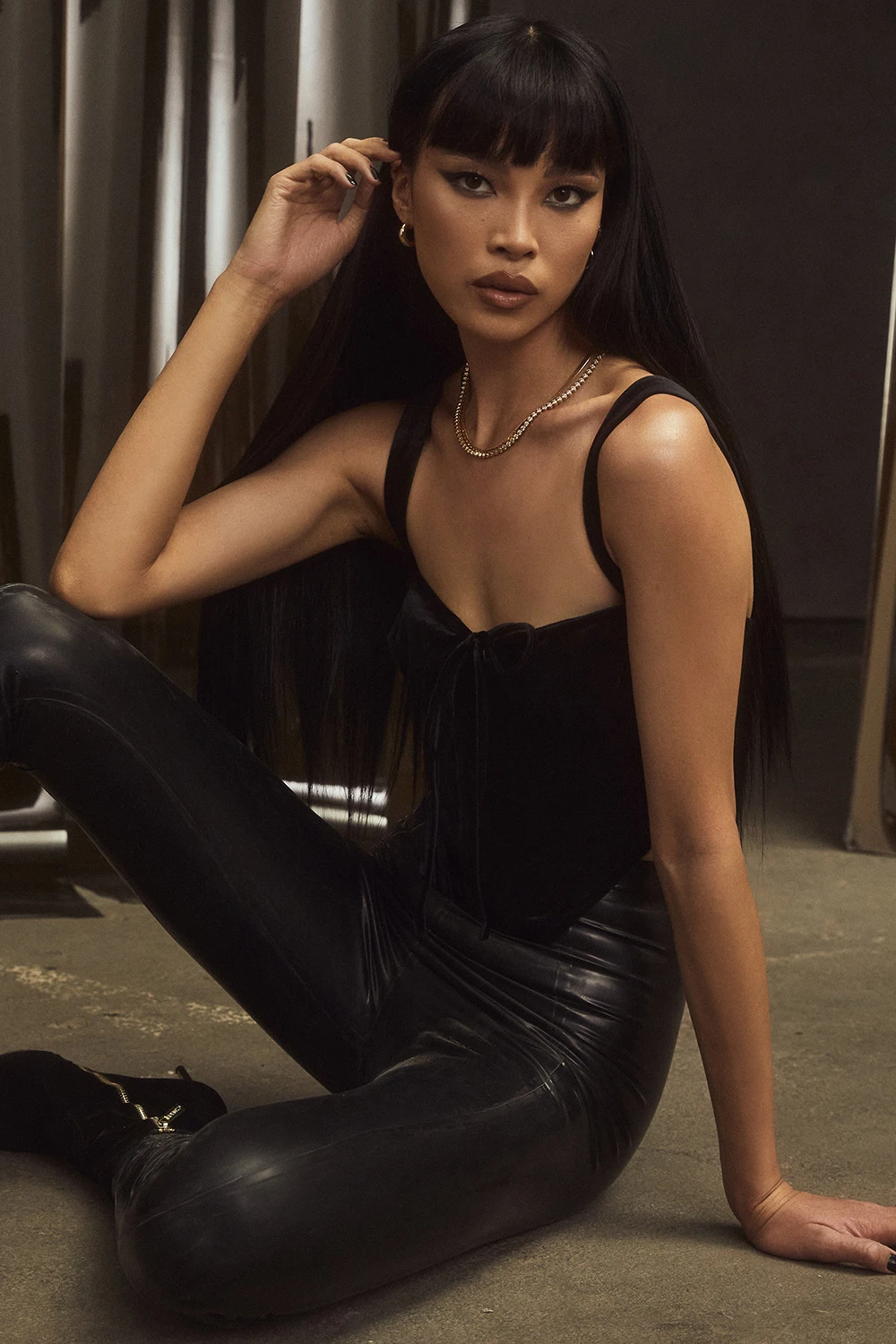 Black Velvet Cupped Corset Top – Bild 16