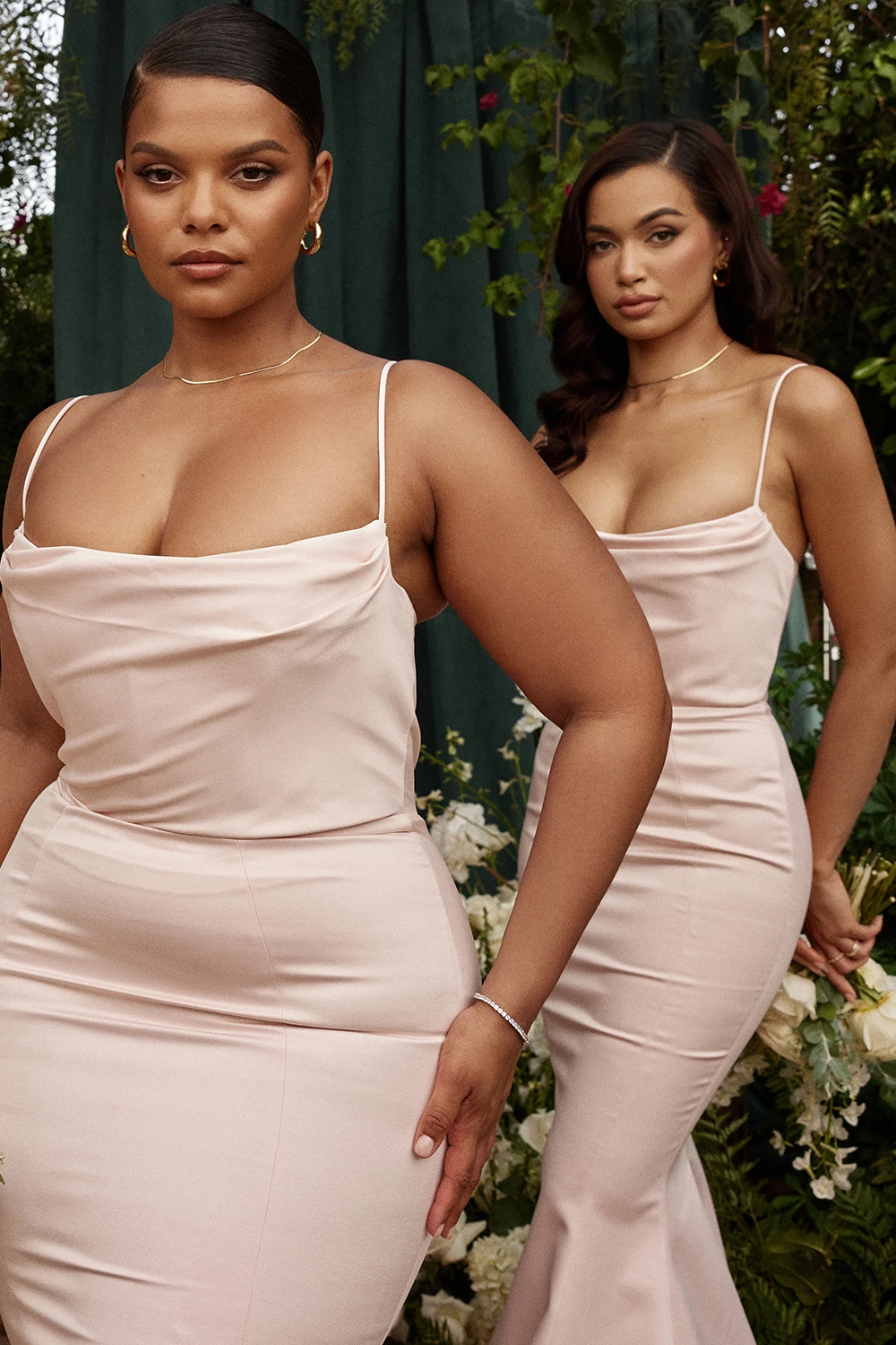 Blush Satin Fishtail Gown – Bild 11