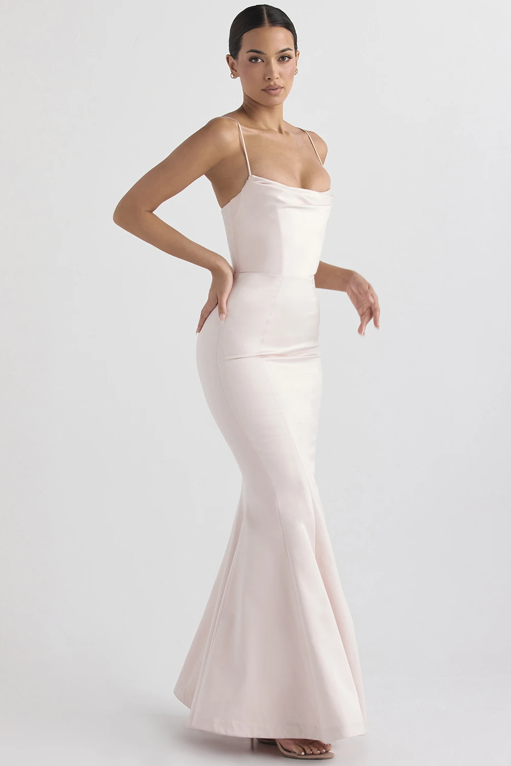 Blush Satin Fishtail Gown – Bild 6
